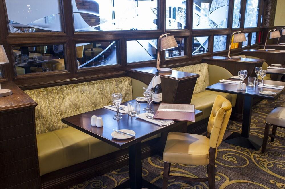 Armagh City Hotel Экстерьер фото