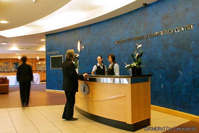 Armagh City Hotel Интерьер фото